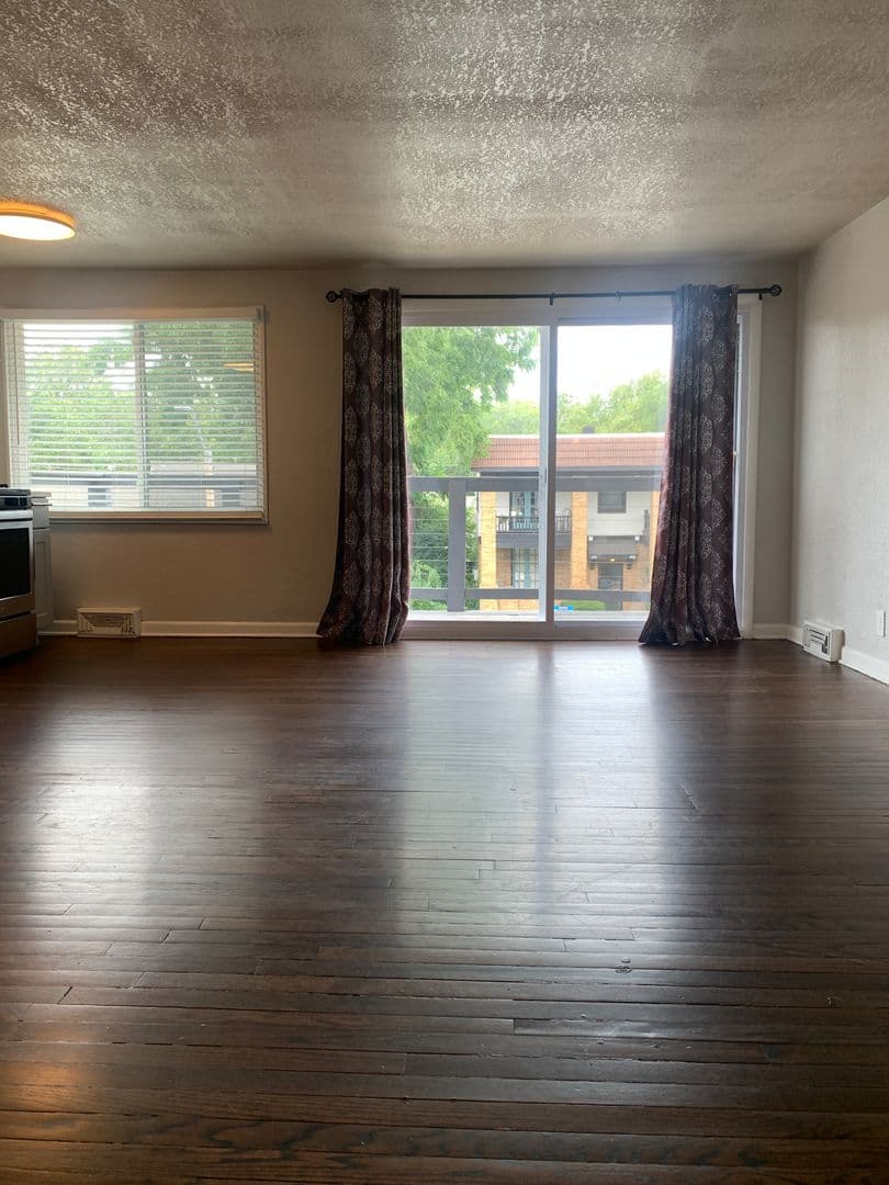 Kansas City Apartment: 4403 / 4407 Holly