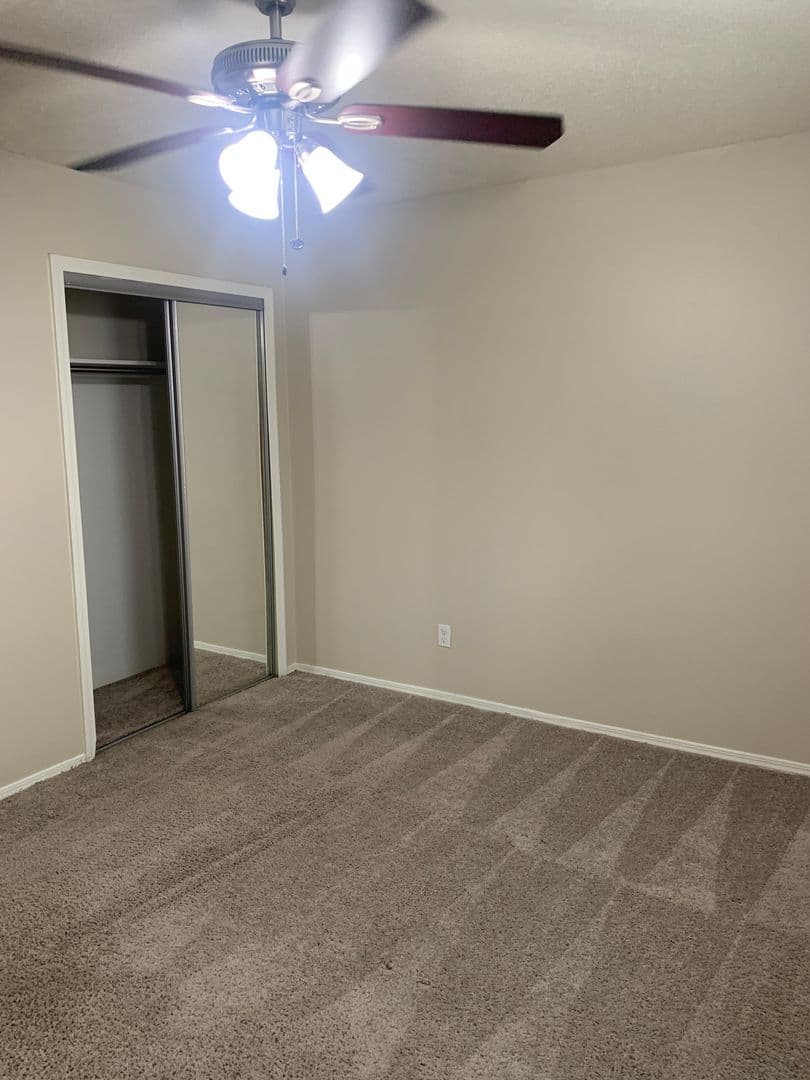 Kansas City Apartment: 3701-3703 Baltimore Ave