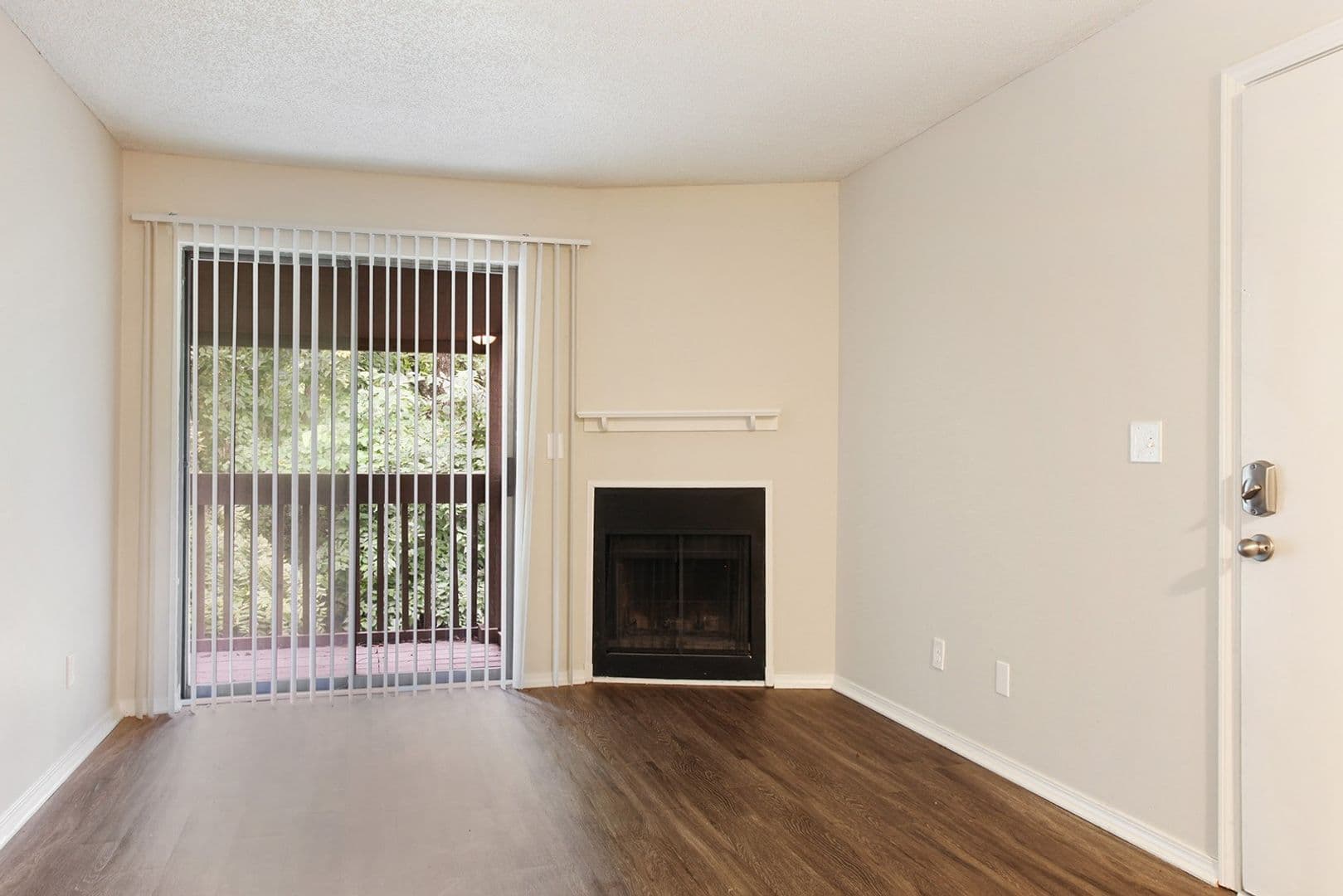 Lees Summit Apartment: 600 SE 291 Hwy