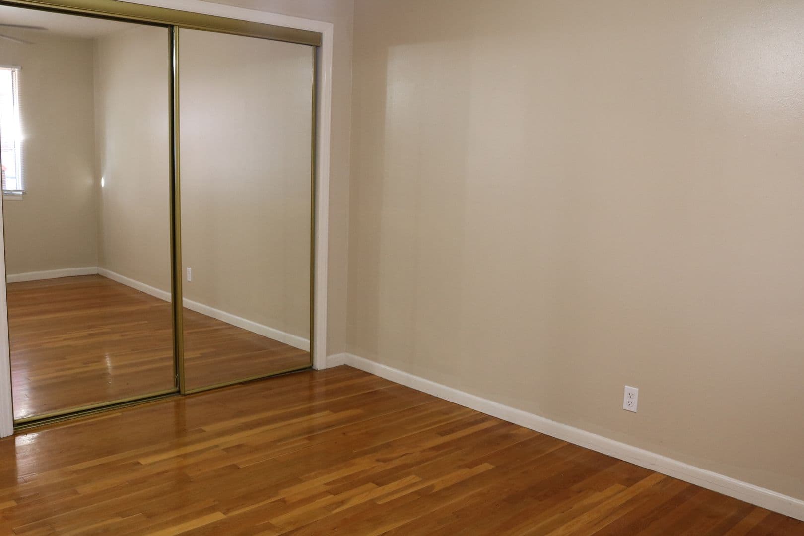 Kansas City Apartment: 3608-3618 Baltimore Ave.