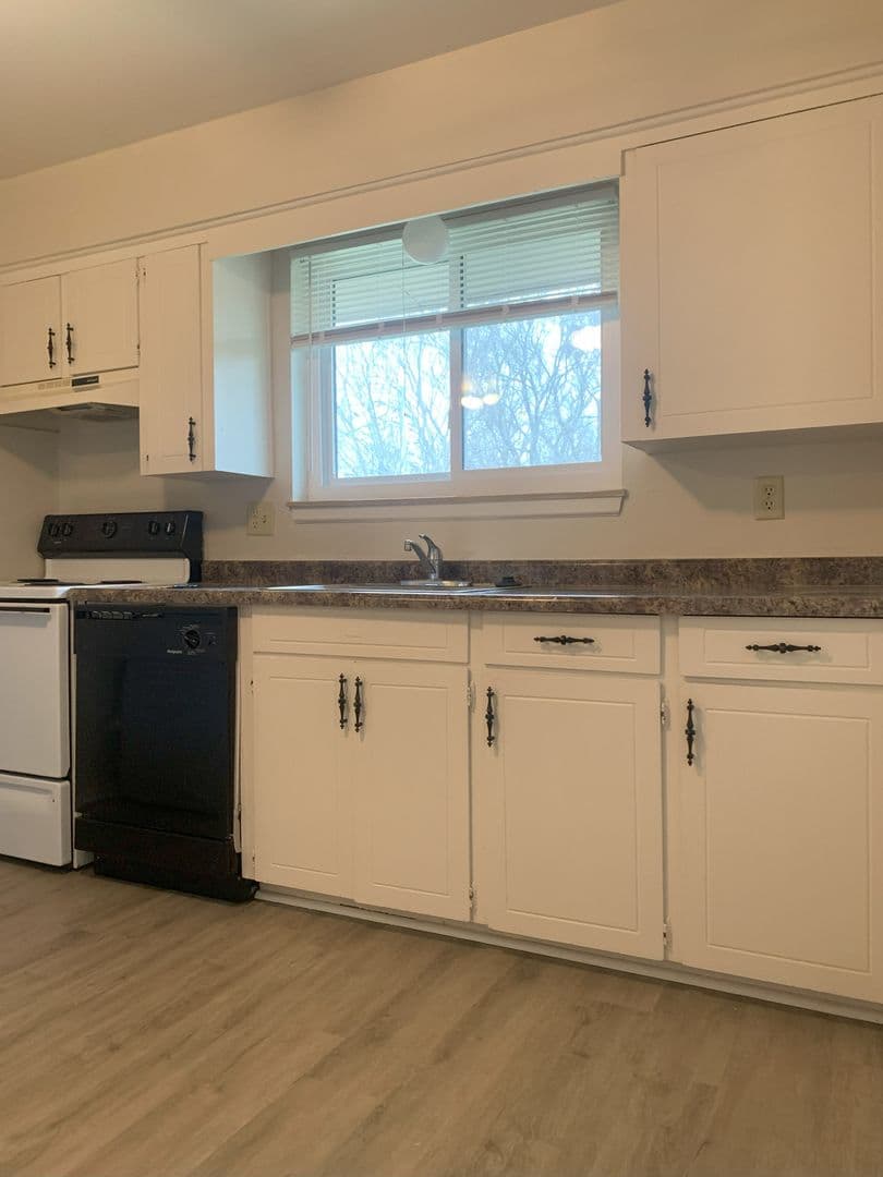 Parkville Apartment: 9001-9155 NW 57th Street