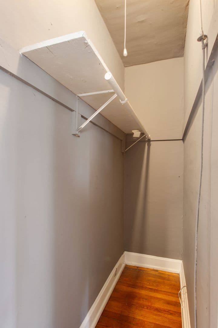 Kansas City Apartment: 3743-3749 Washington St.