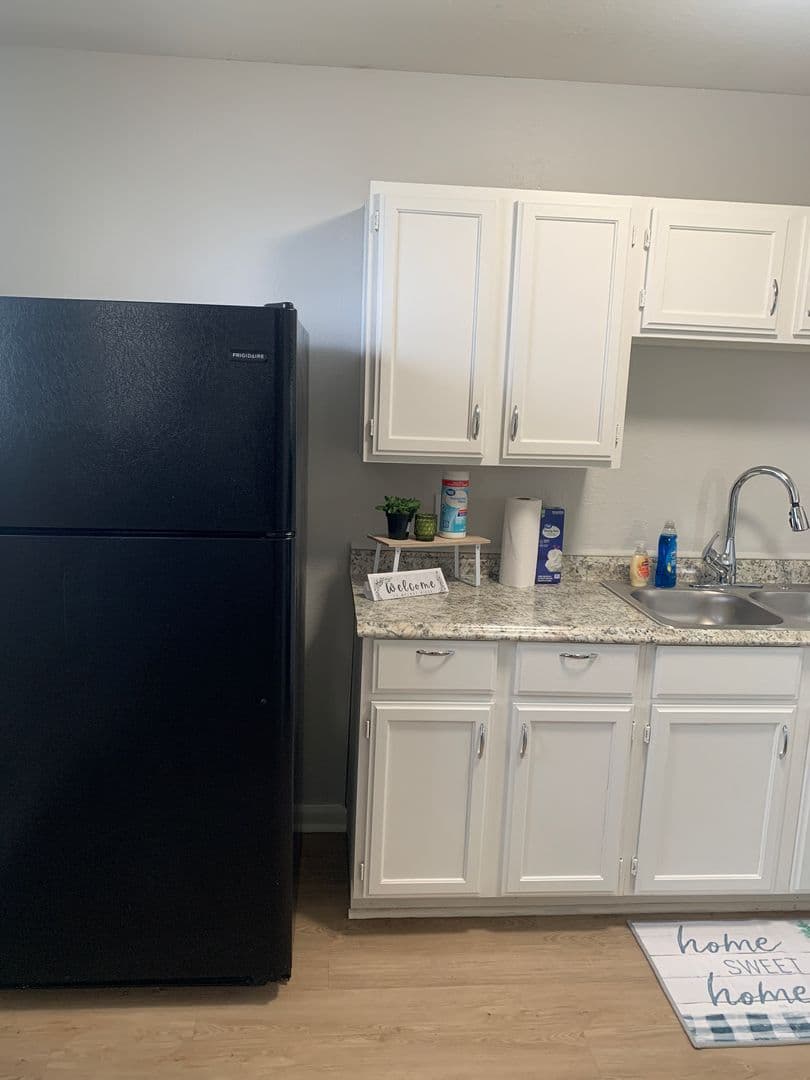 Parkville Apartment: 6110 NW Bell Rd.