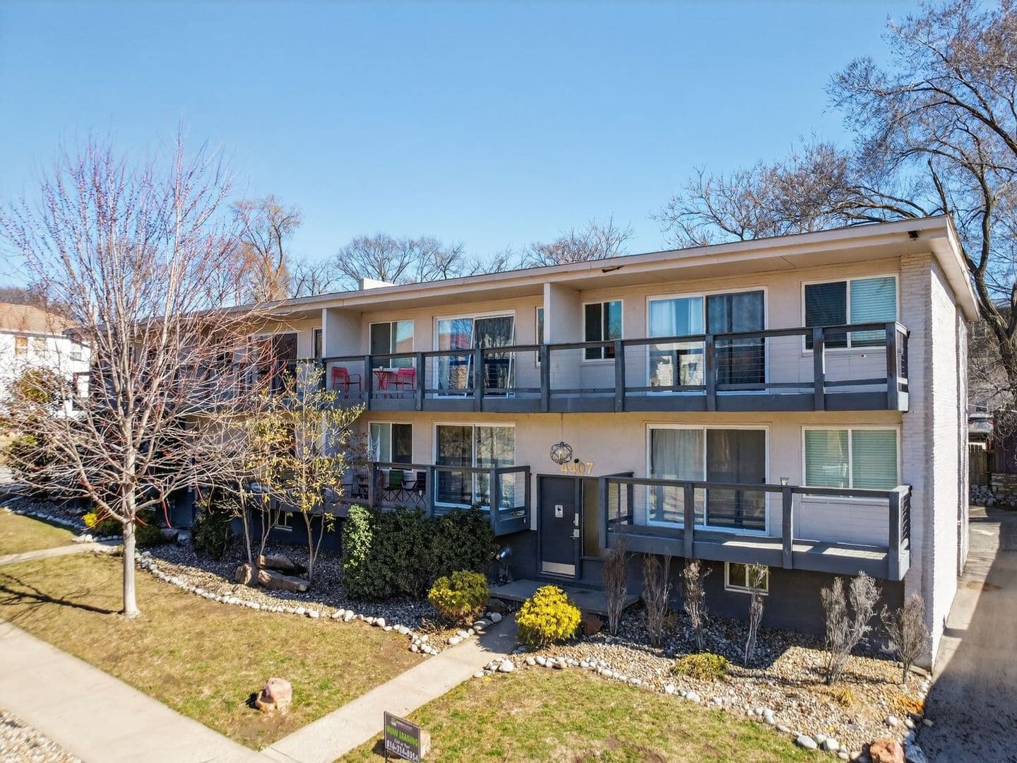 Kansas City Apartment: 4403 / 4407 Holly