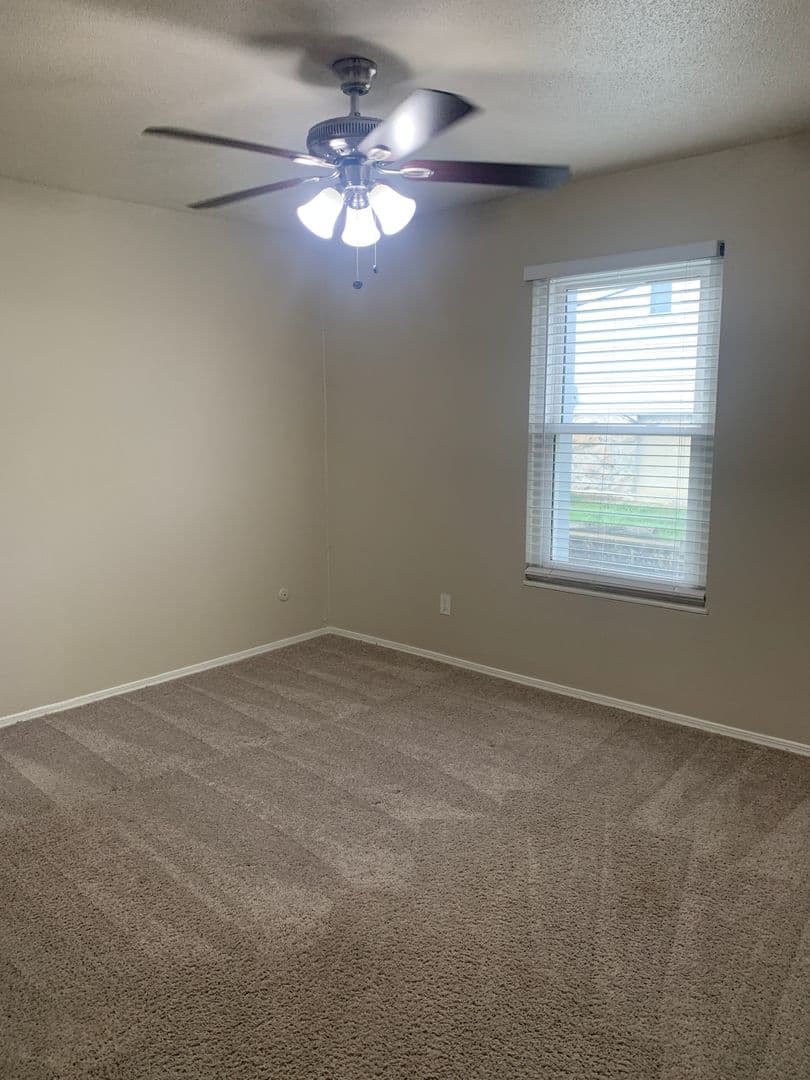 Kansas City Apartment: 3701-3703 Baltimore Ave