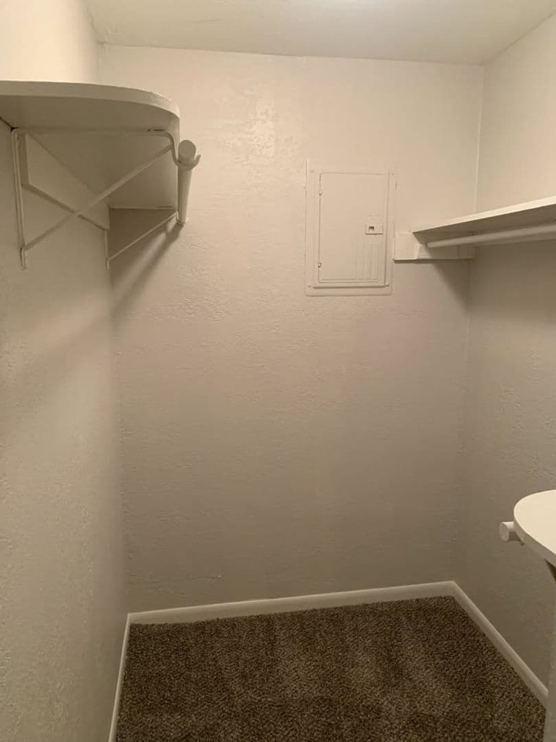 Parkville Apartment: 6110 NW Bell Rd.