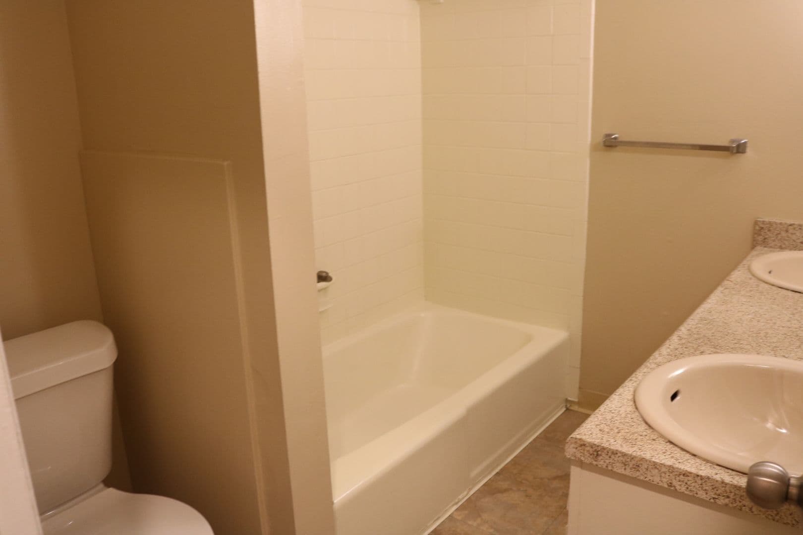 Kansas City Apartment: 3608-3618 Baltimore Ave.