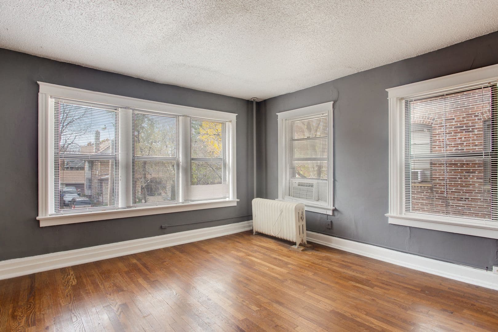 Kansas City Apartment: 3743-3749 Washington St.
