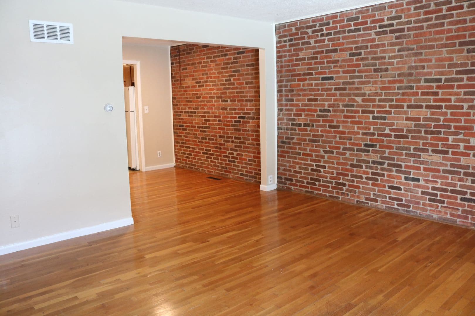 Kansas City Apartment: 3608-3618 Baltimore Ave.
