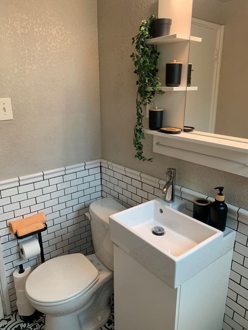 Kansas City Apartment: 4403 / 4407 Holly