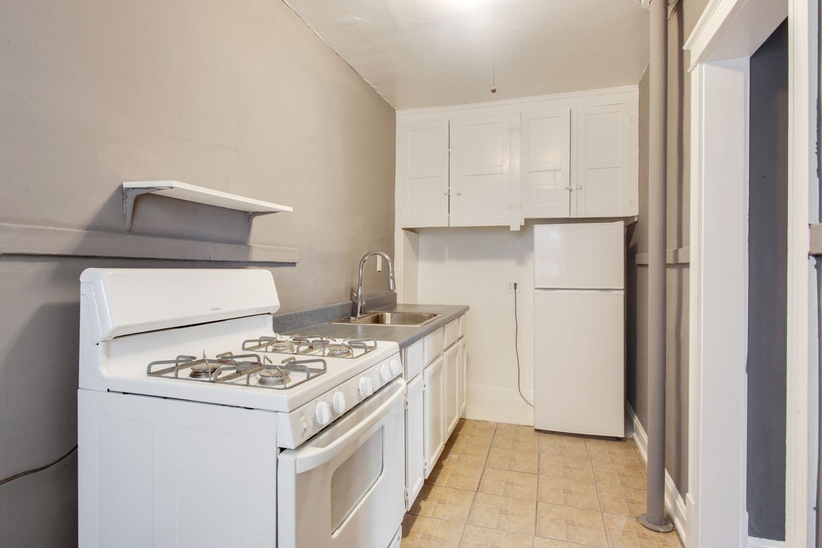 Kansas City Apartment: 3743-3749 Washington St.
