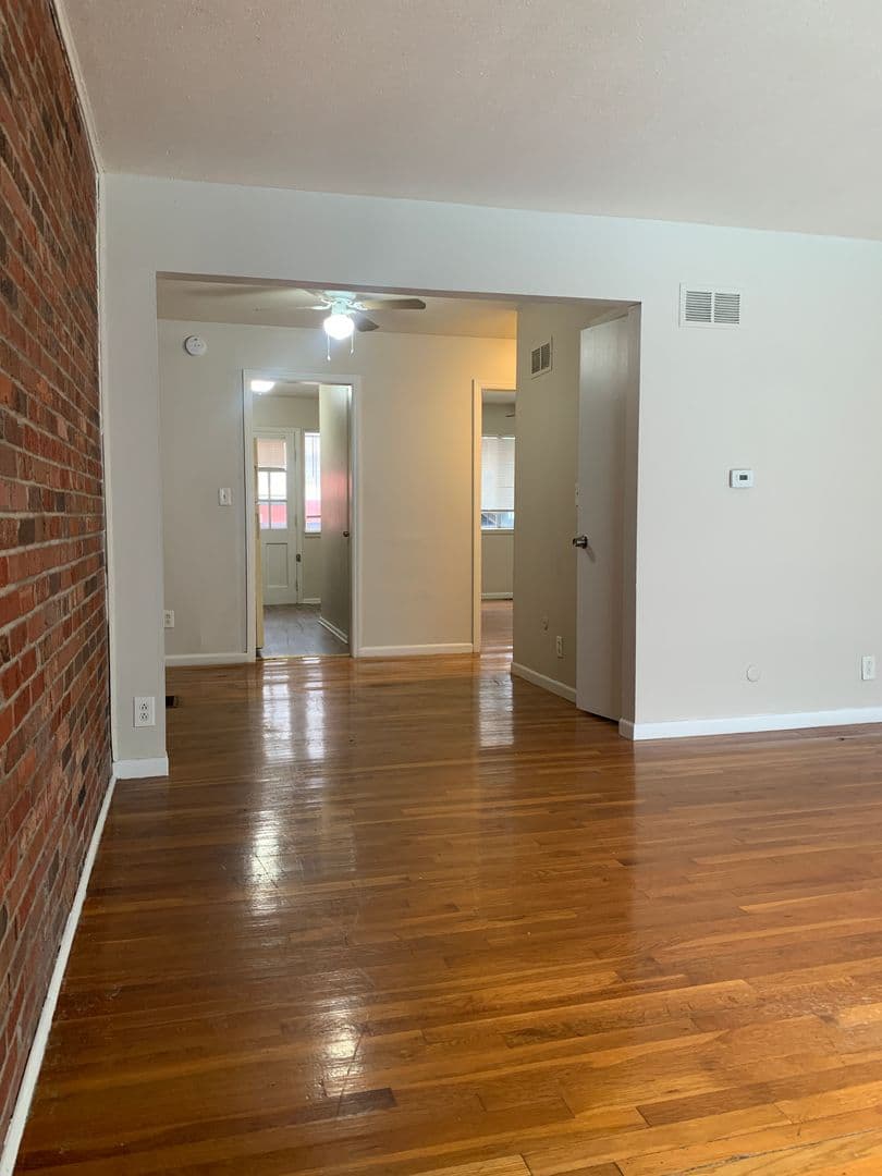 Kansas City Apartment: 3608-3618 Baltimore Ave.