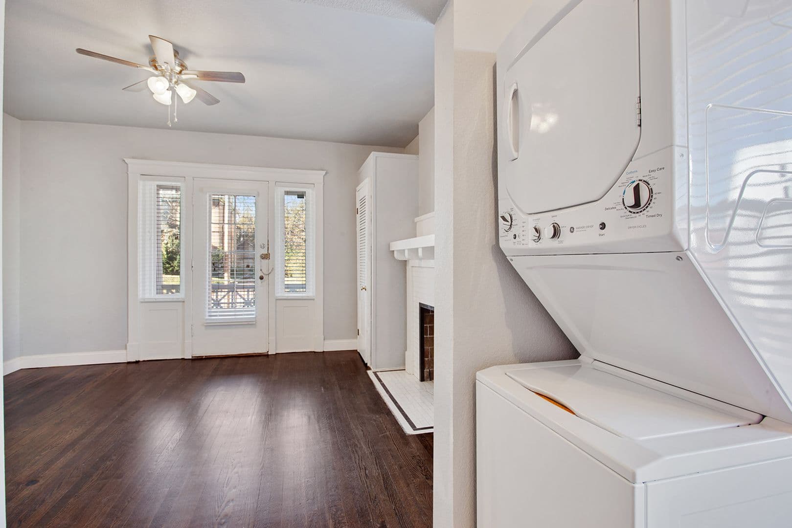 Kansas City Apartment: 3825 Baltimore
