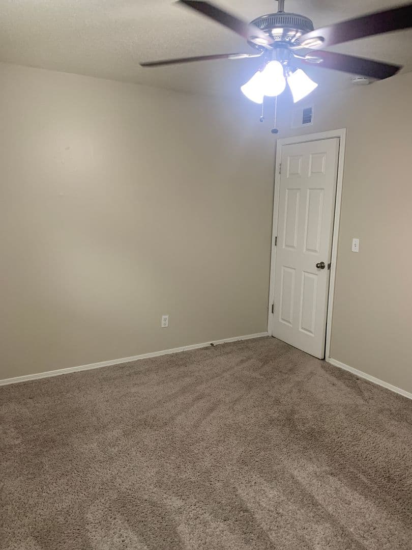 Kansas City Apartment: 3701-3703 Baltimore Ave