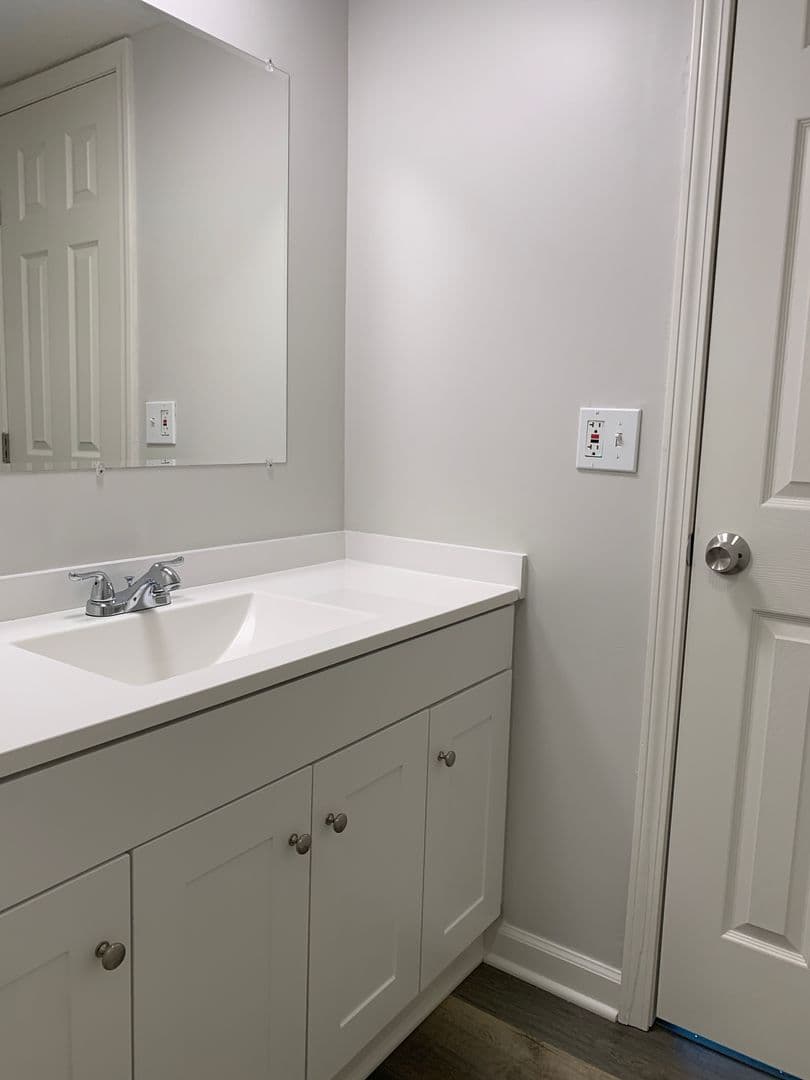Kansas City Apartment: 3701-3703 Baltimore Ave