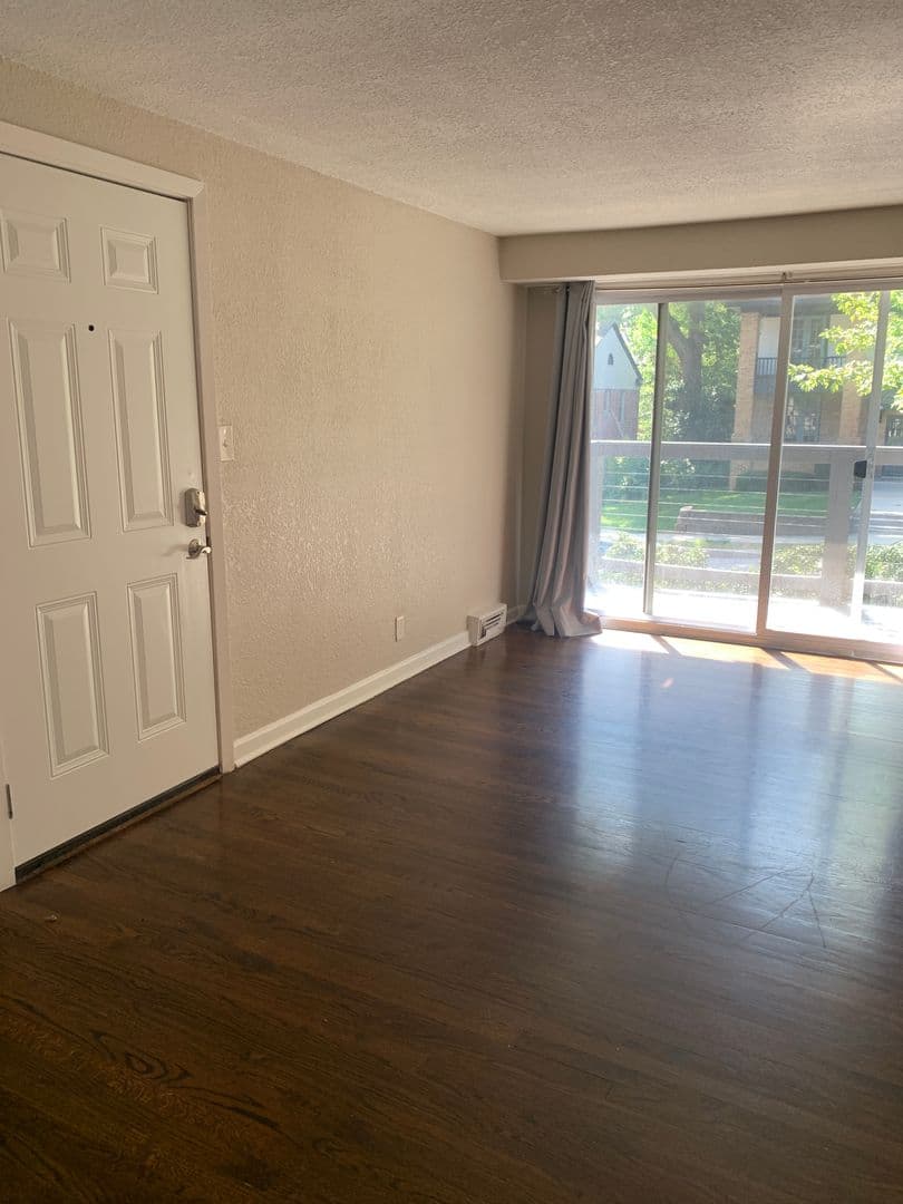 Kansas City Apartment: 4403 / 4407 Holly