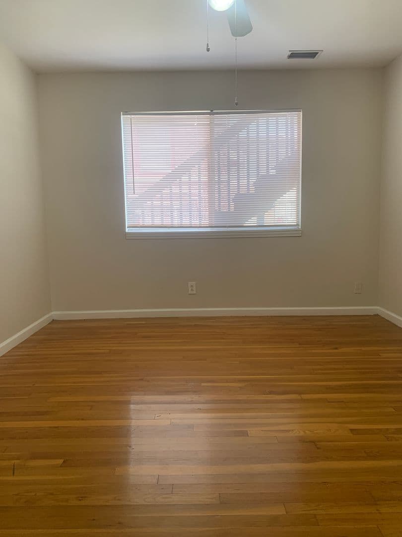 Kansas City Apartment: 3608-3618 Baltimore Ave.