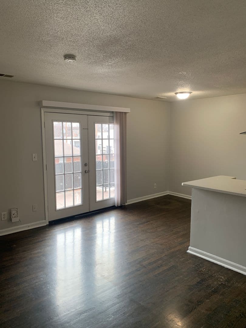 Kansas City Apartment: 4030-4038 Clark Ave.