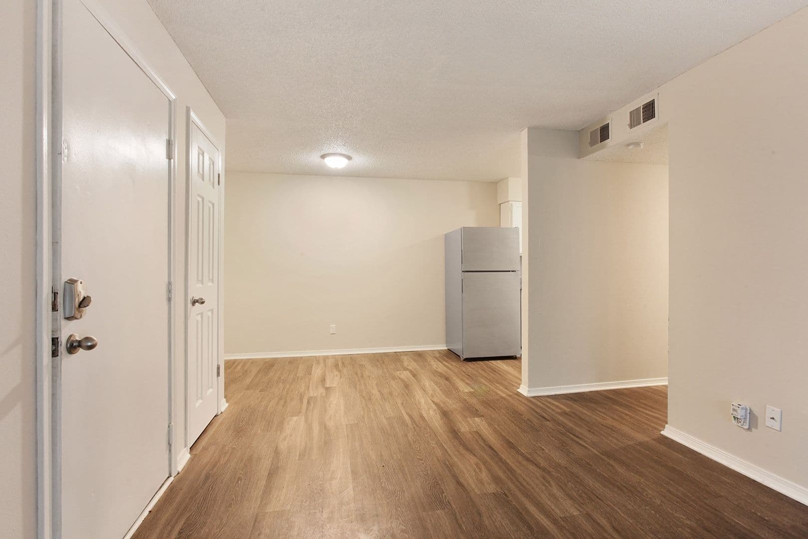Lees Summit Apartment: 600 SE 291 Hwy