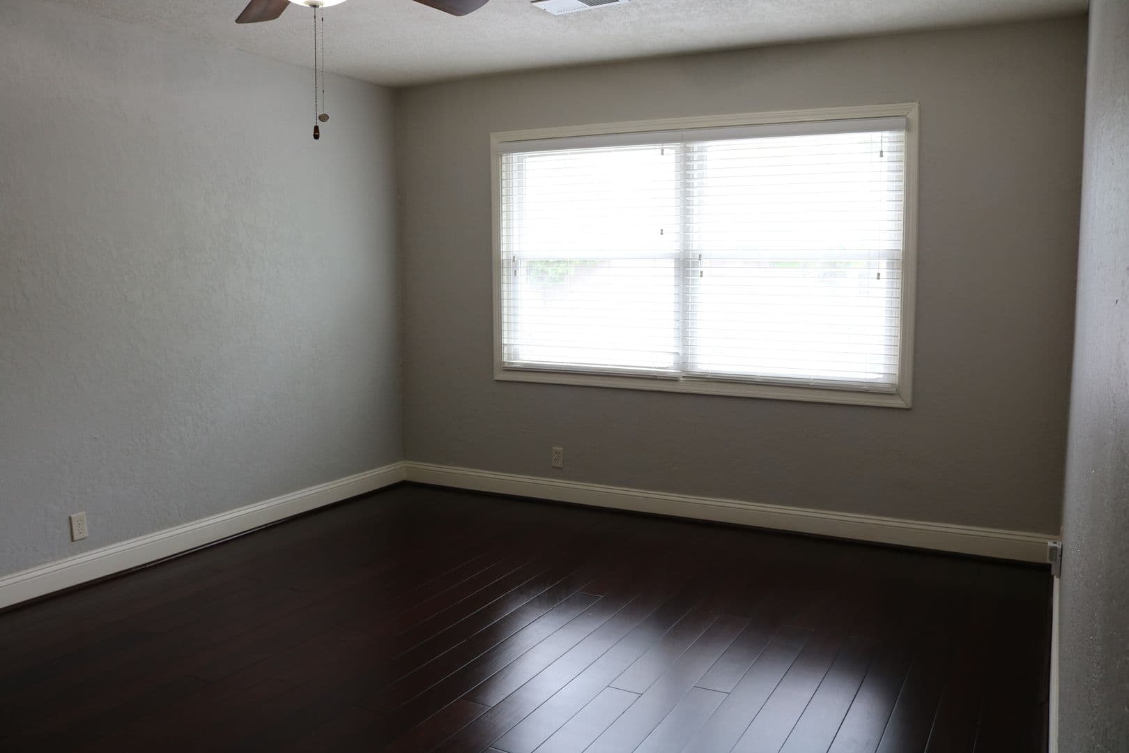 Kansas City Apartment: 3900-3902 Booth St.