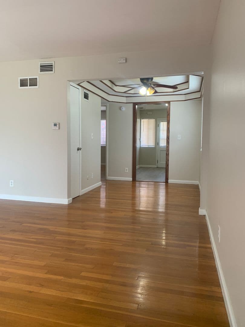 Kansas City Apartment: 3608-3618 Baltimore Ave.