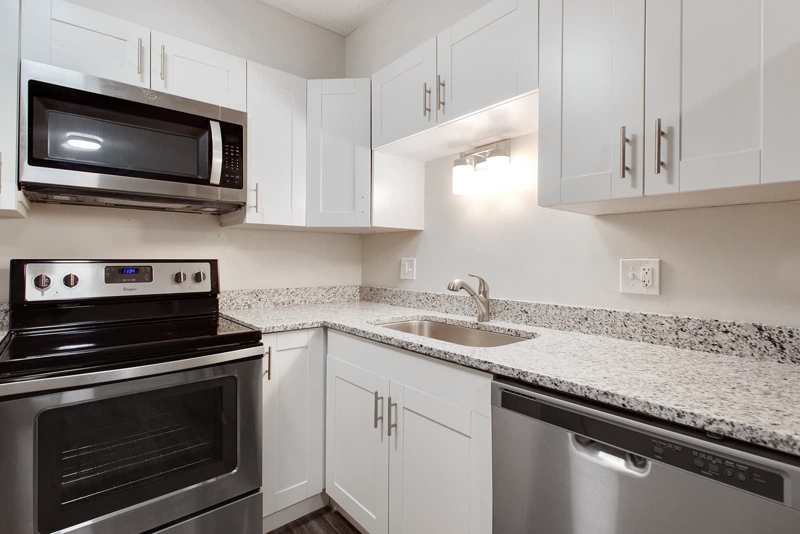 Kansas City Apartment: 3701-3703 Baltimore Ave
