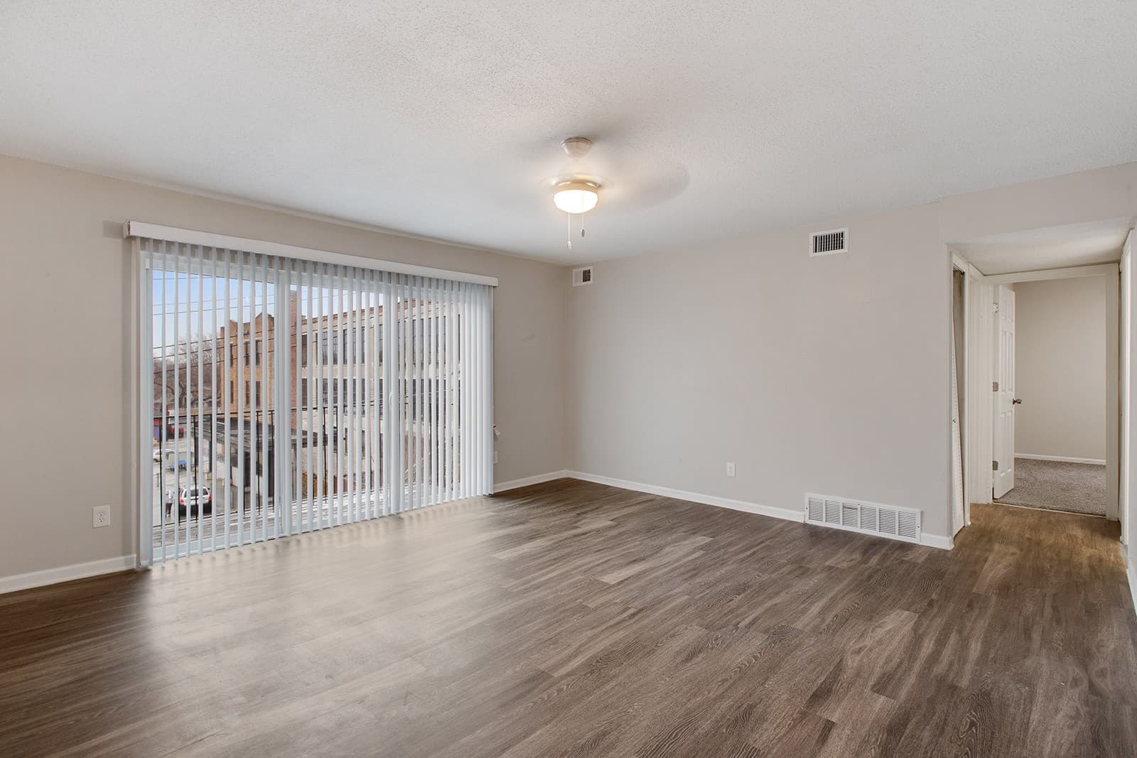 Kansas City Apartment: 3701-3703 Baltimore Ave