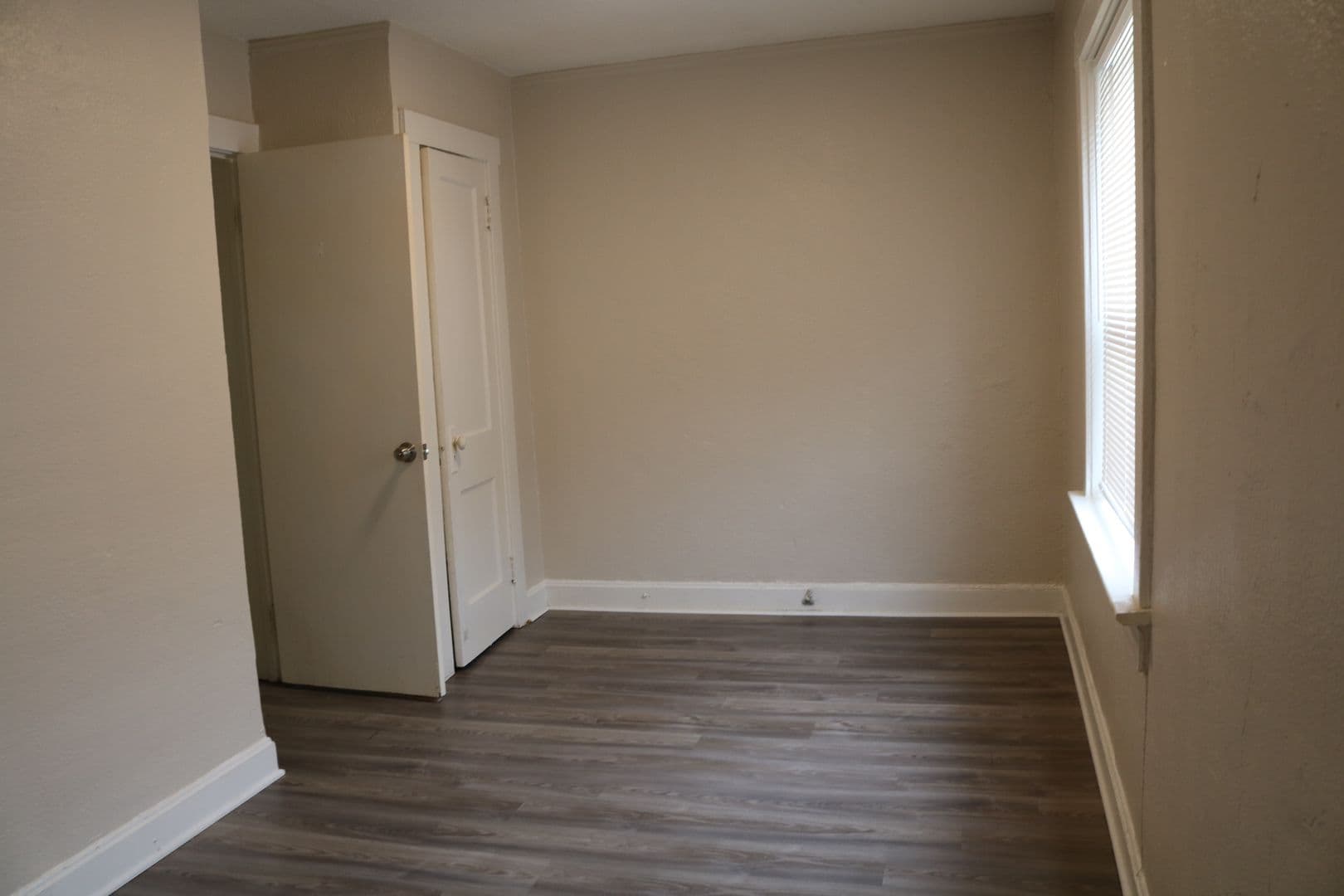 Kansas City Apartment: 905-911 W 40th Terr
