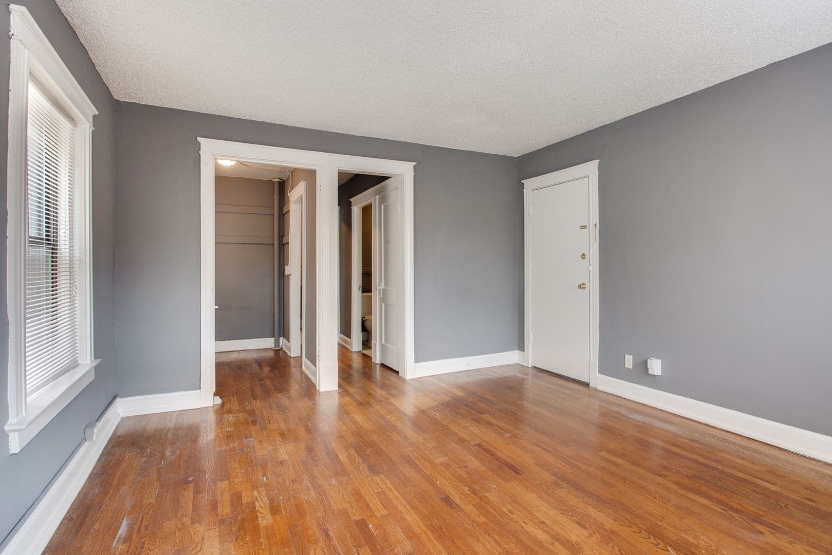 Kansas City Apartment: 3743-3749 Washington St.
