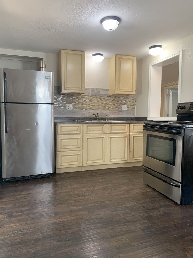 Kansas City House: 8940 Oak Street