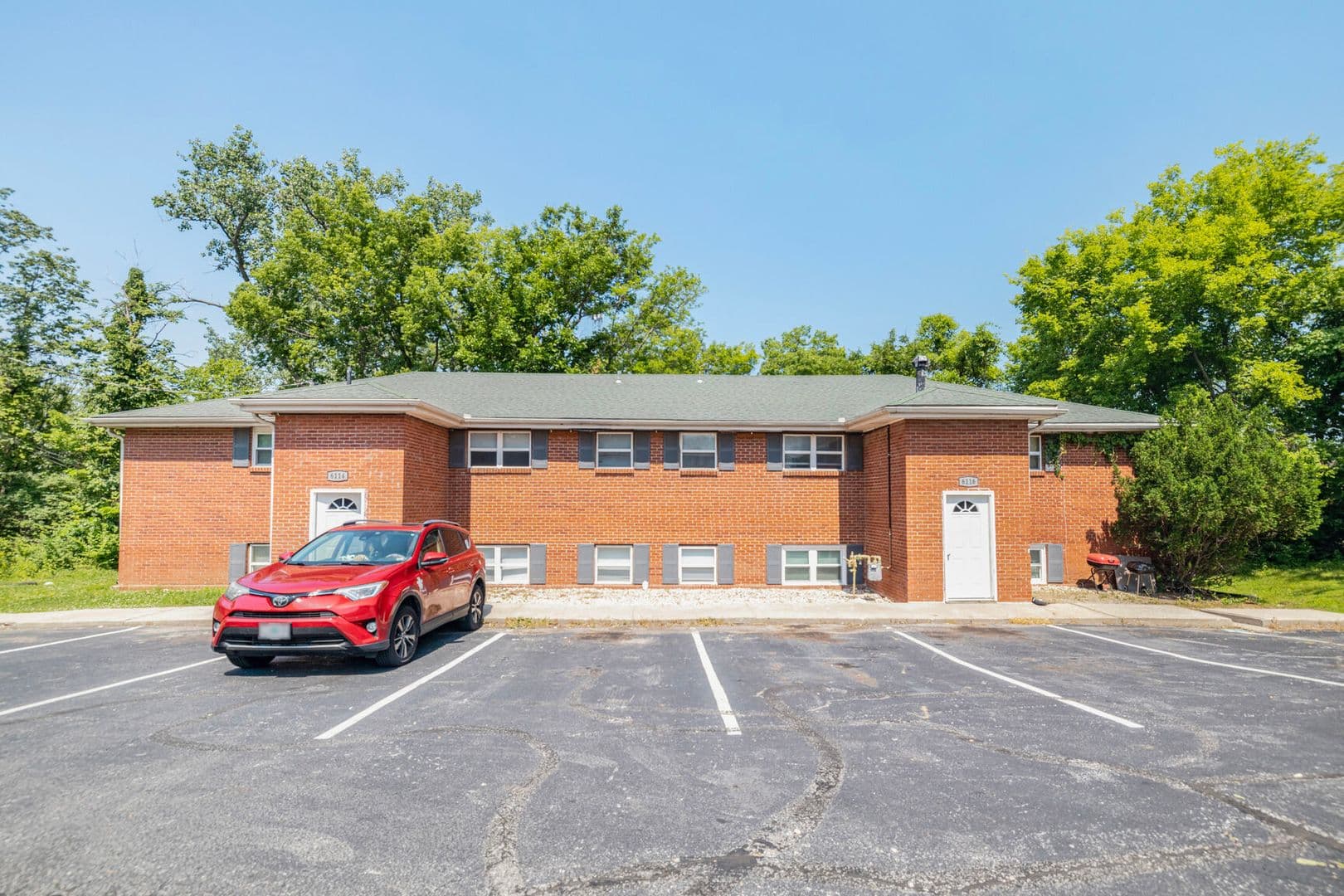 Parkville Apartment: 6110 NW Bell Rd.