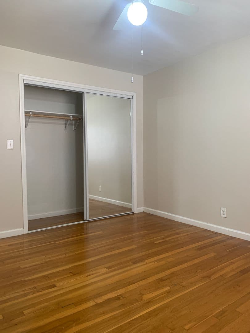 Kansas City Apartment: 3608-3618 Baltimore Ave.
