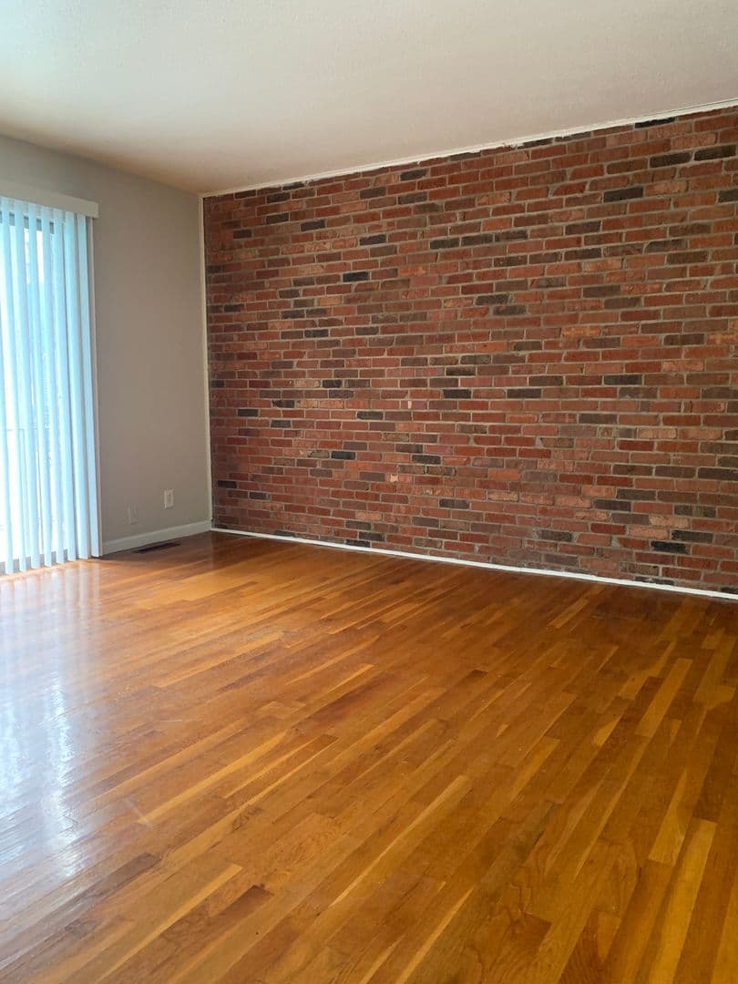 Kansas City Apartment: 3608-3618 Baltimore Ave.