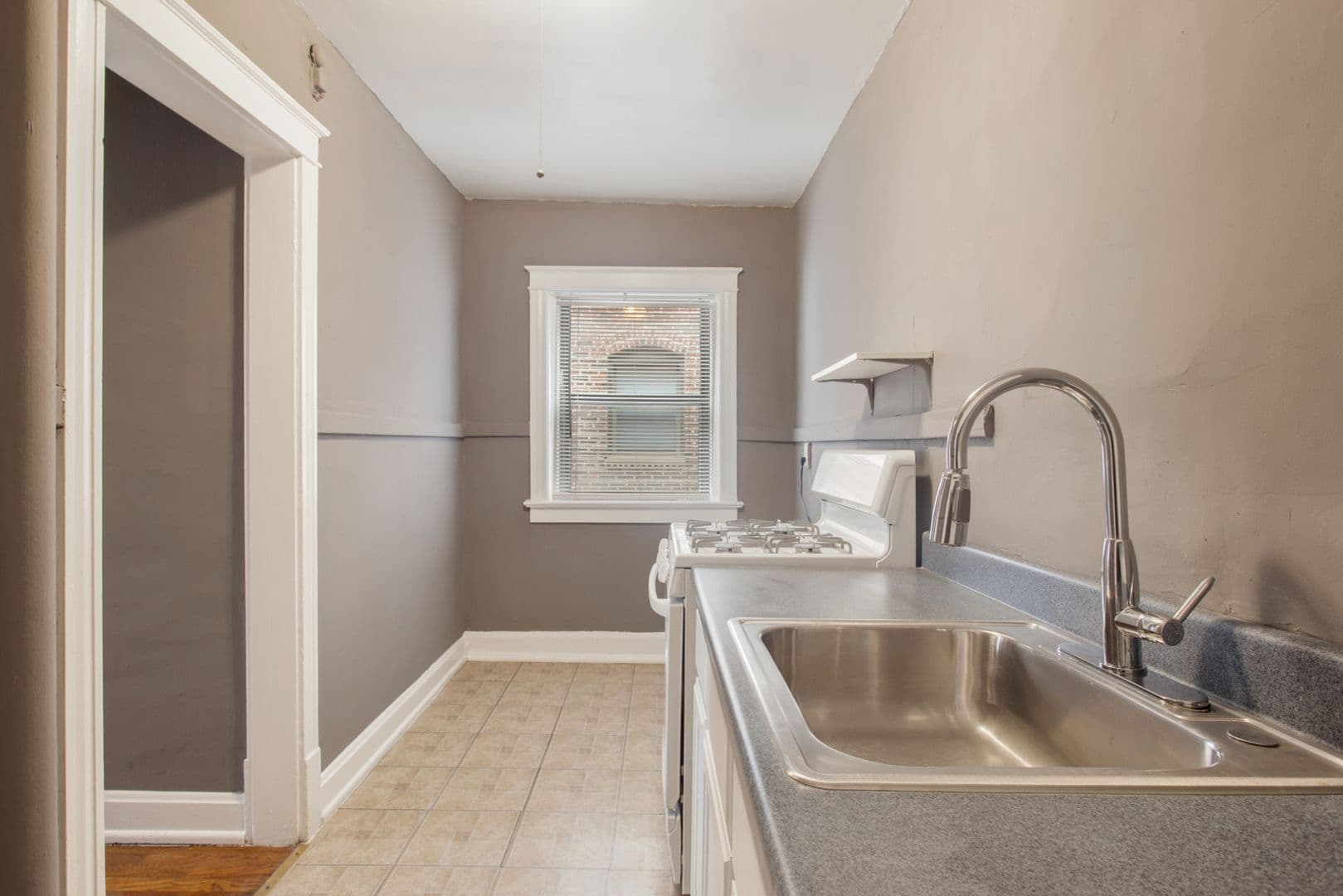Kansas City Apartment: 3743-3749 Washington St.