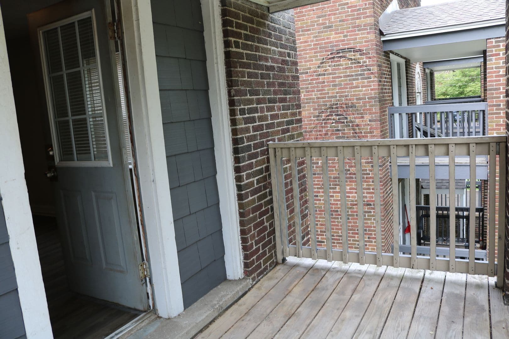 Kansas City Apartment: 905-911 W 40th Terr