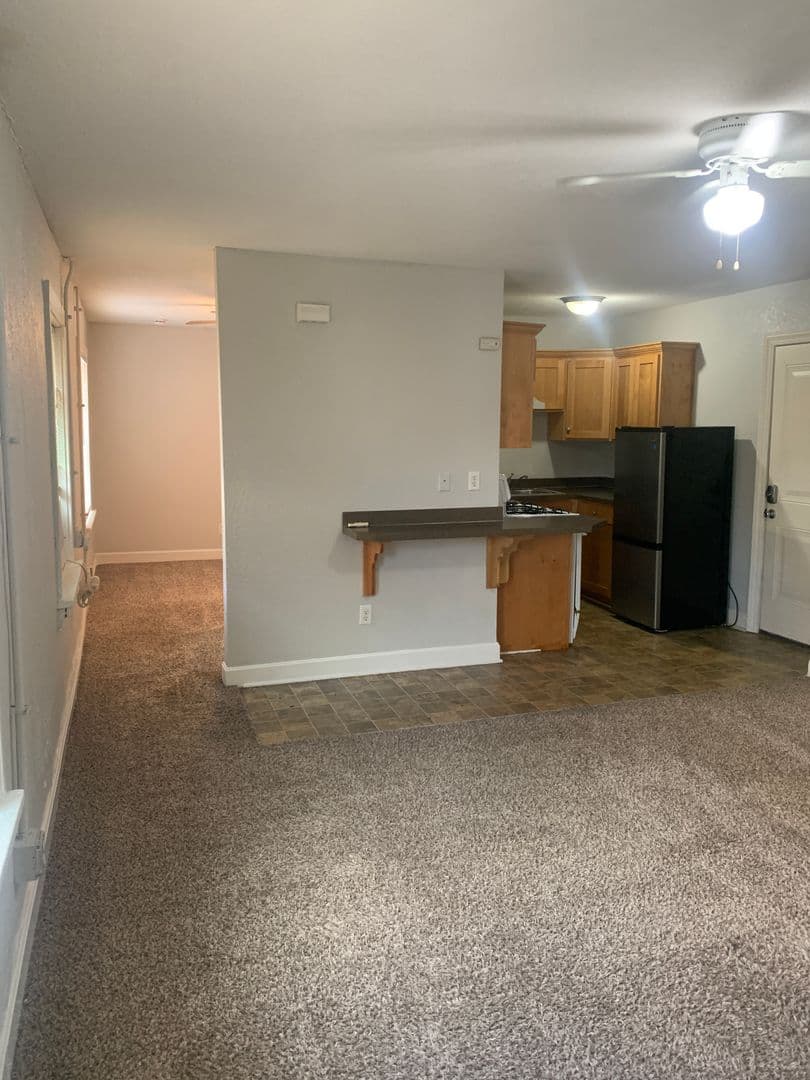 Kansas City Apartment: 905-911 W 40th Terr