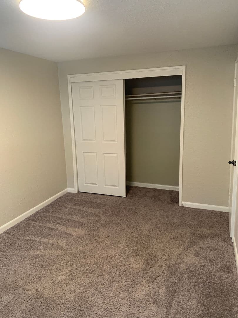 Kansas City Apartment: 4403 / 4407 Holly