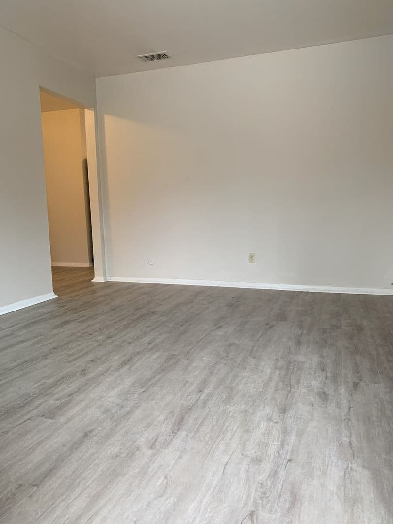Parkville Apartment: 9001-9155 NW 57th Street