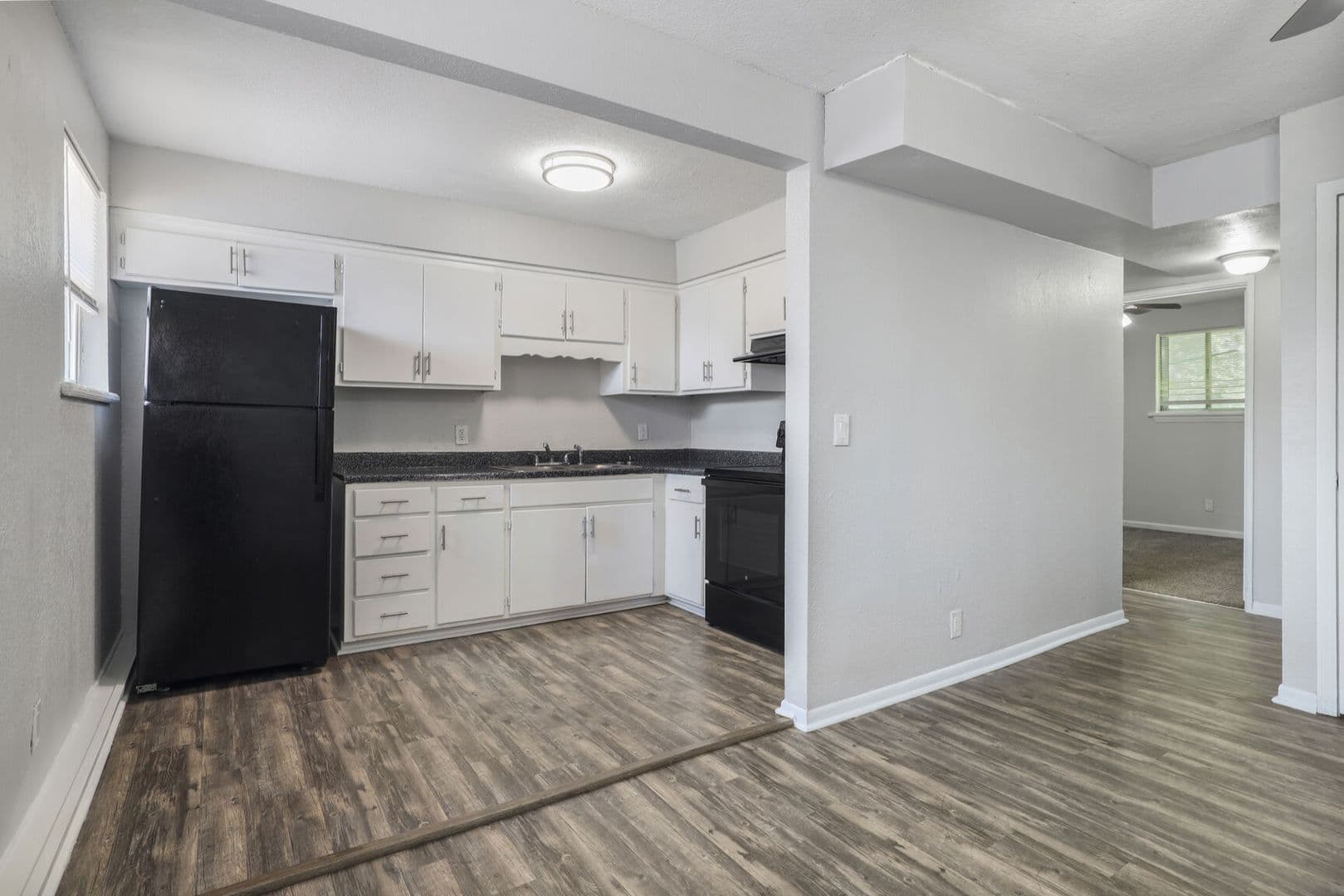 Parkville Apartment: 6110 NW Bell Rd.