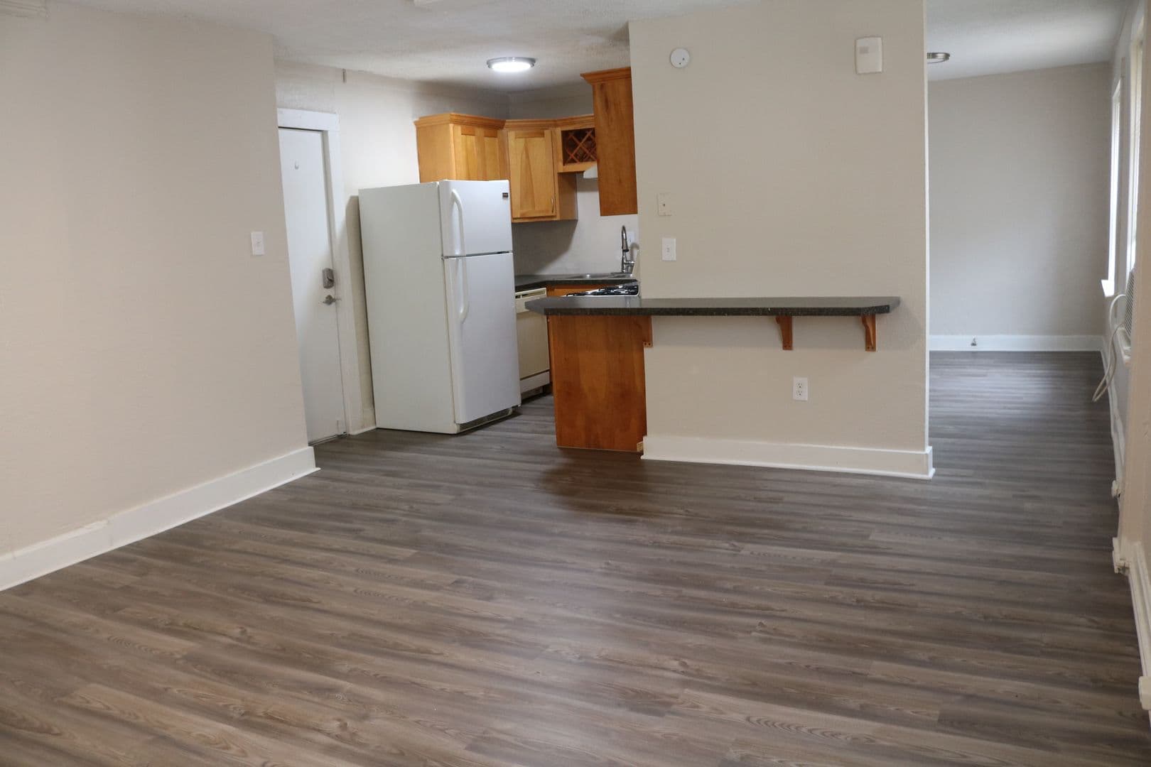 Kansas City Apartment: 905-911 W 40th Terr