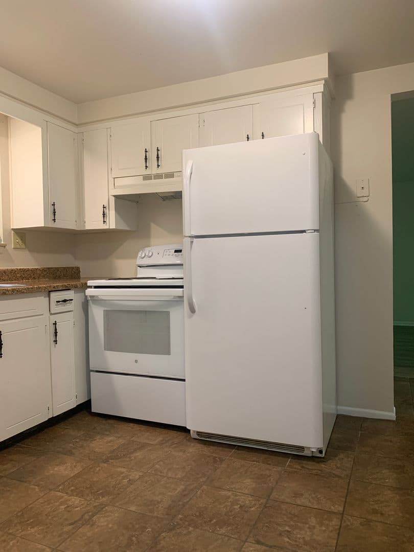 Parkville Apartment: 9001-9155 NW 57th Street
