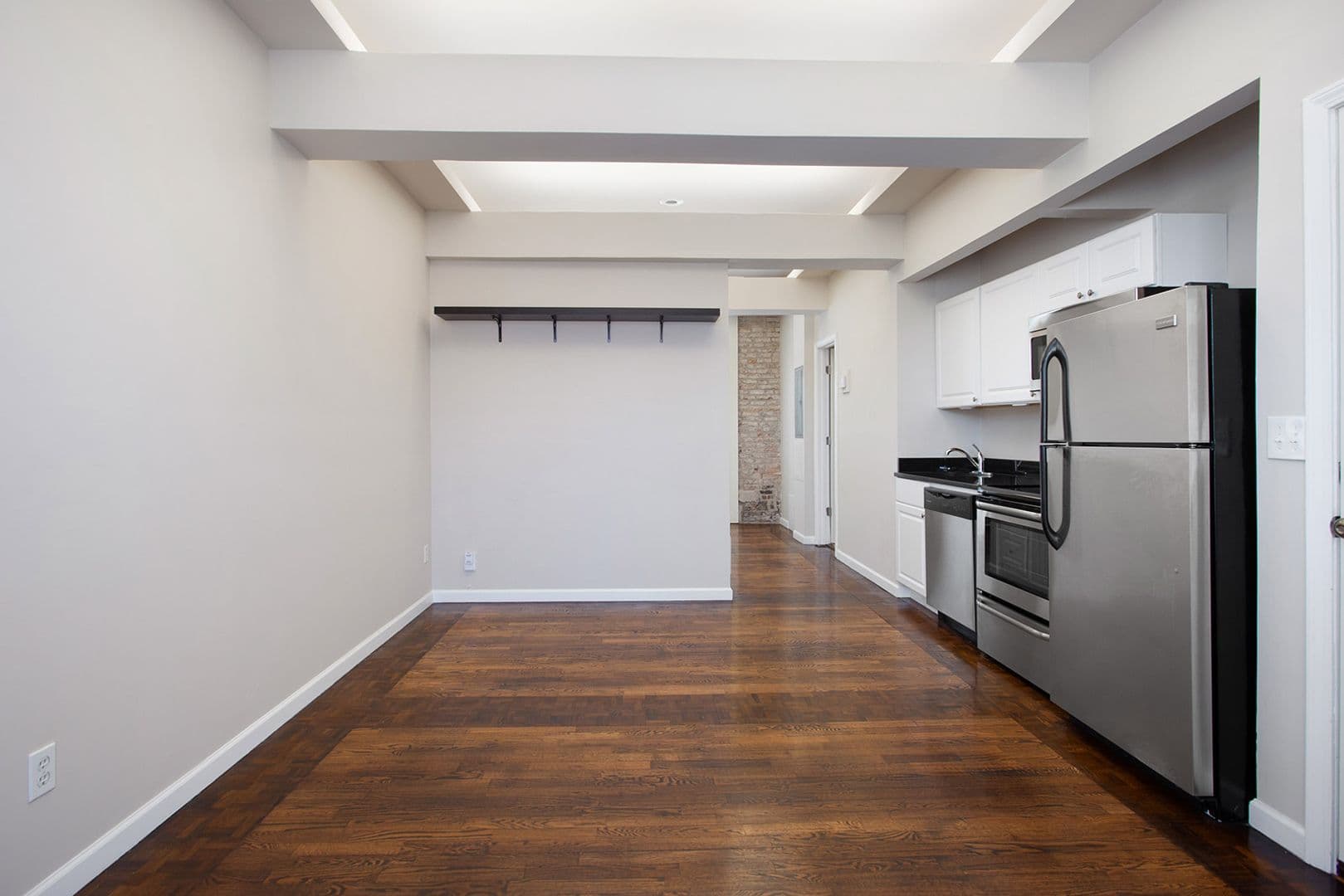 Kansas City Apartment: 1-7 E. 34th St.