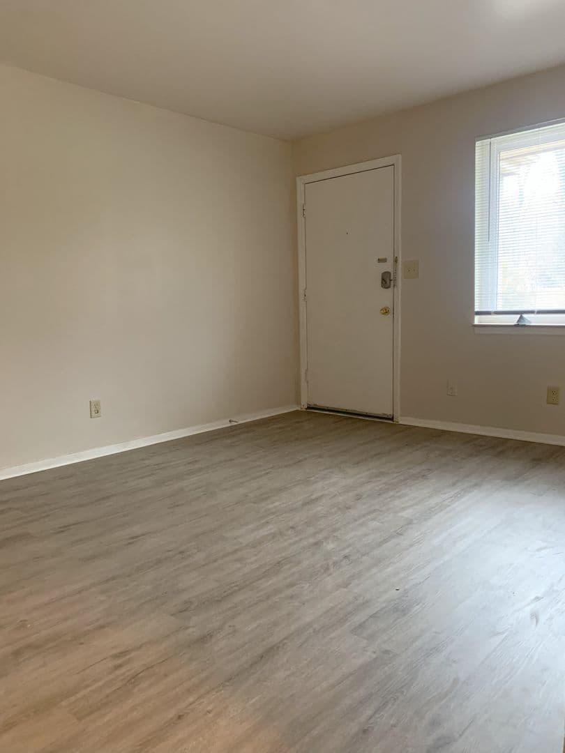 Parkville Apartment: 9001-9155 NW 57th Street