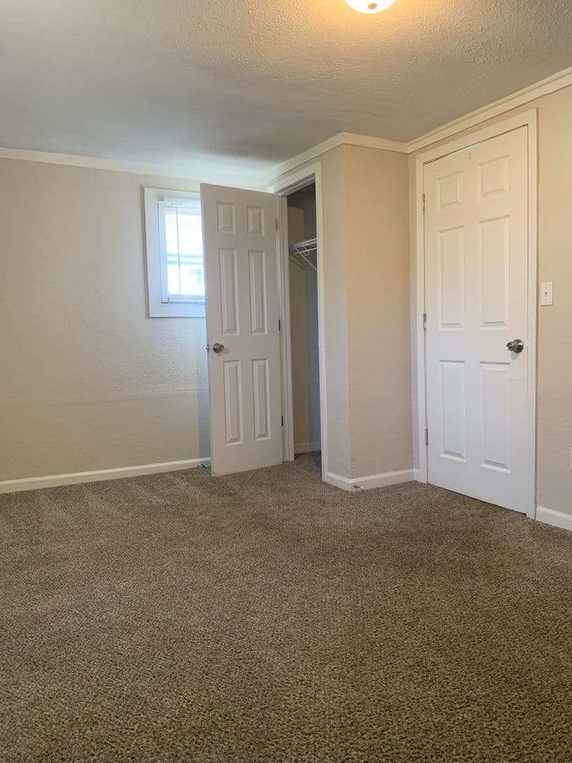 Kansas City House: 8940 Oak Street