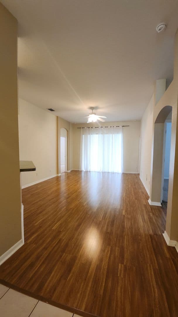 Valrico House: 1813 Greystone Heights Dr.