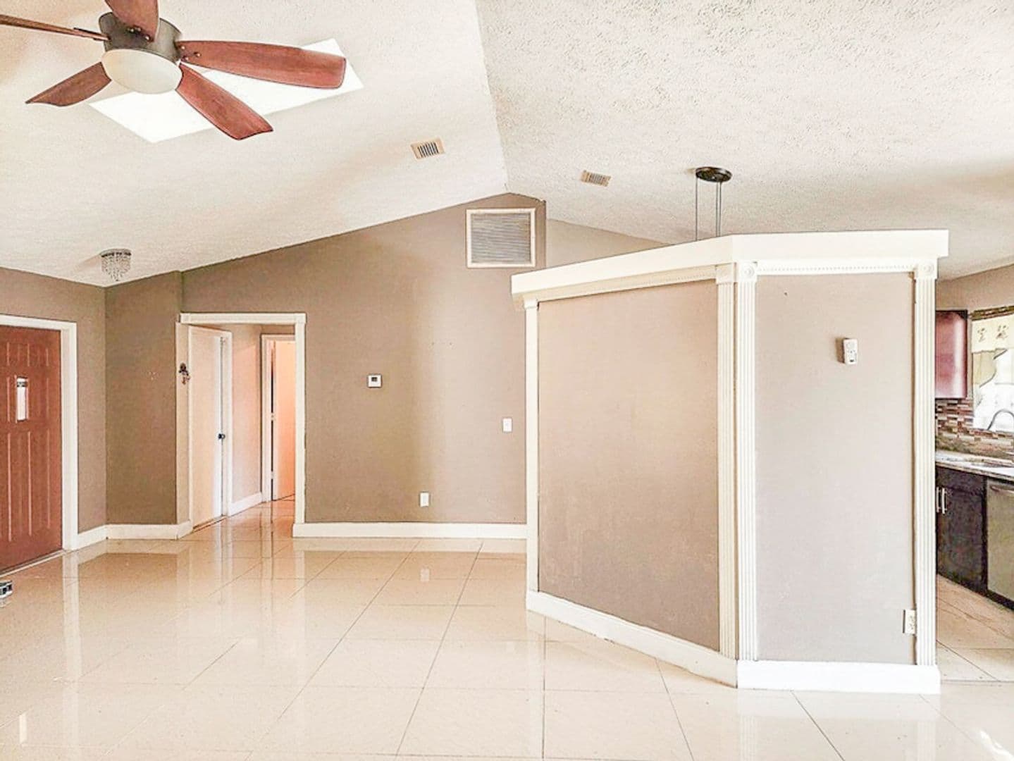 Port St. Lucie House: 518 SE Ocean Spray Terrace