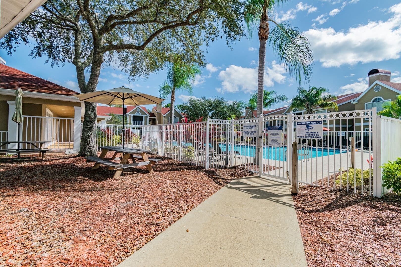 Tampa Condo: 9481 Highland Oak Dr.