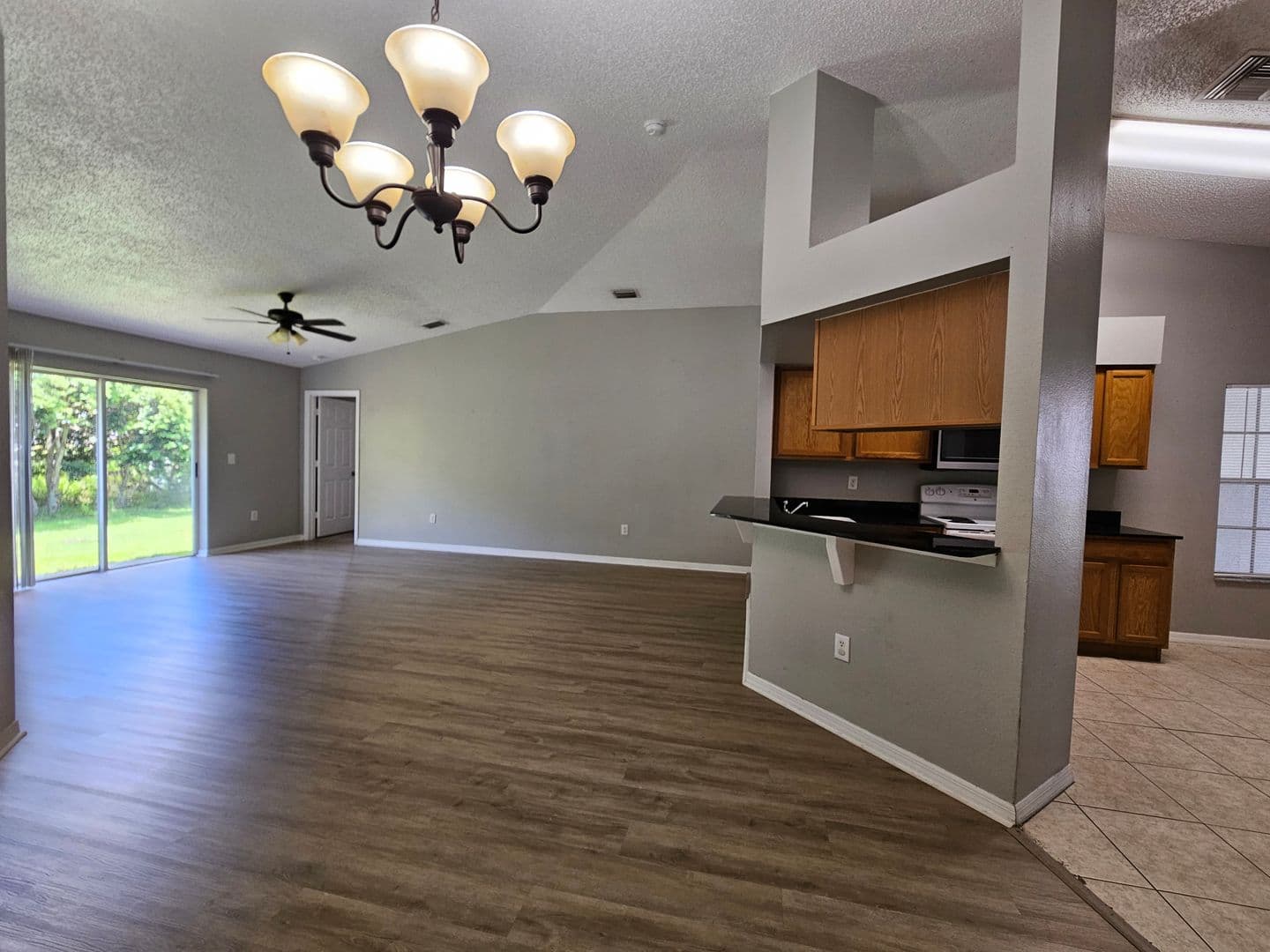 Wesley Chapel House: 30911 Midtown Court