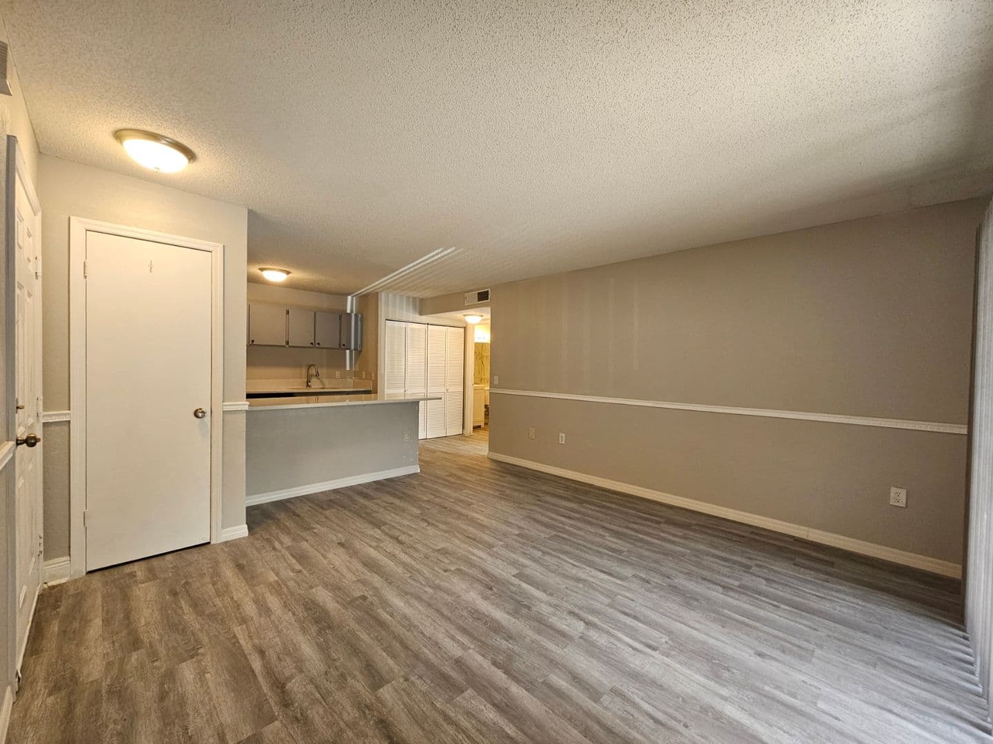 Tampa Condo: 9481 Highland Oak Dr.