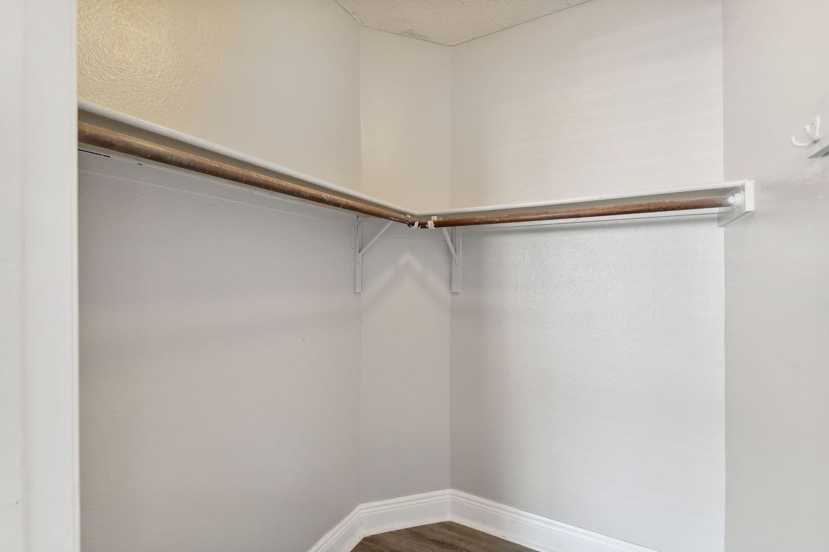 Tampa Condo: 9481 Highland Oak Dr.